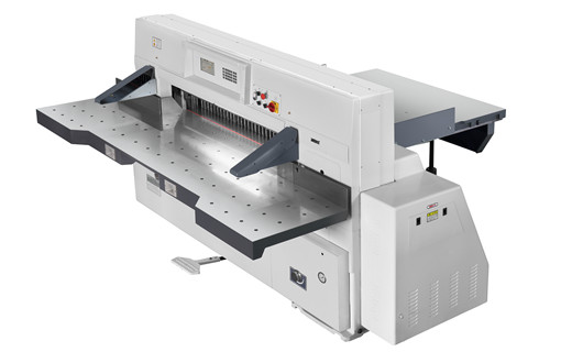 液壓切紙機操作時，需要注意哪些事項？